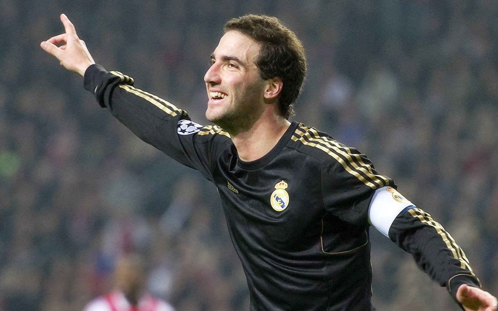 “美洲狮队新一代球员表现出色,未来值得期待”